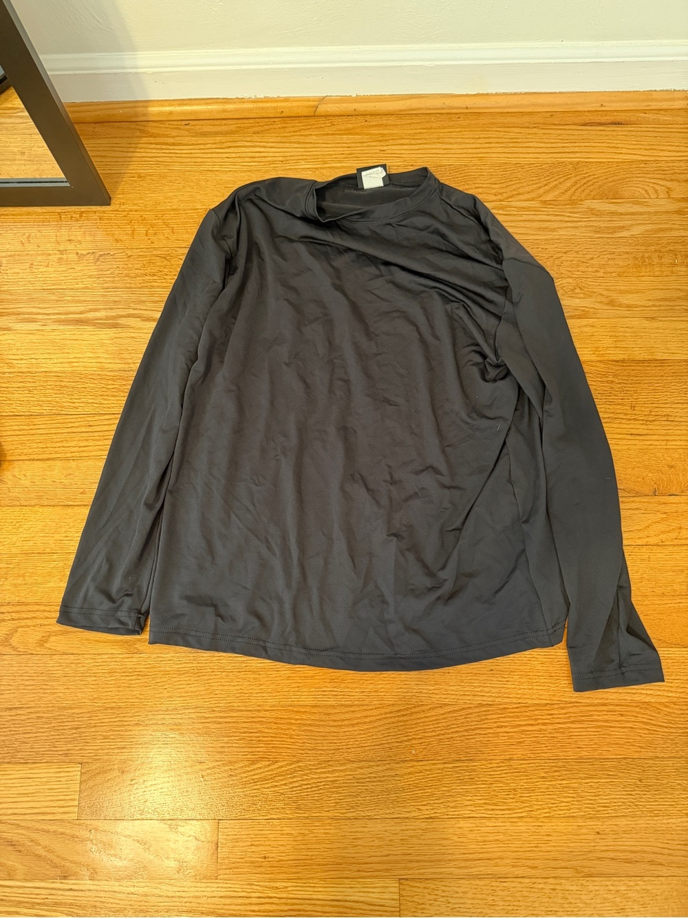 Kenyon Men's Large Long Sleeve athletic thermal undershirt for winter wear-Black